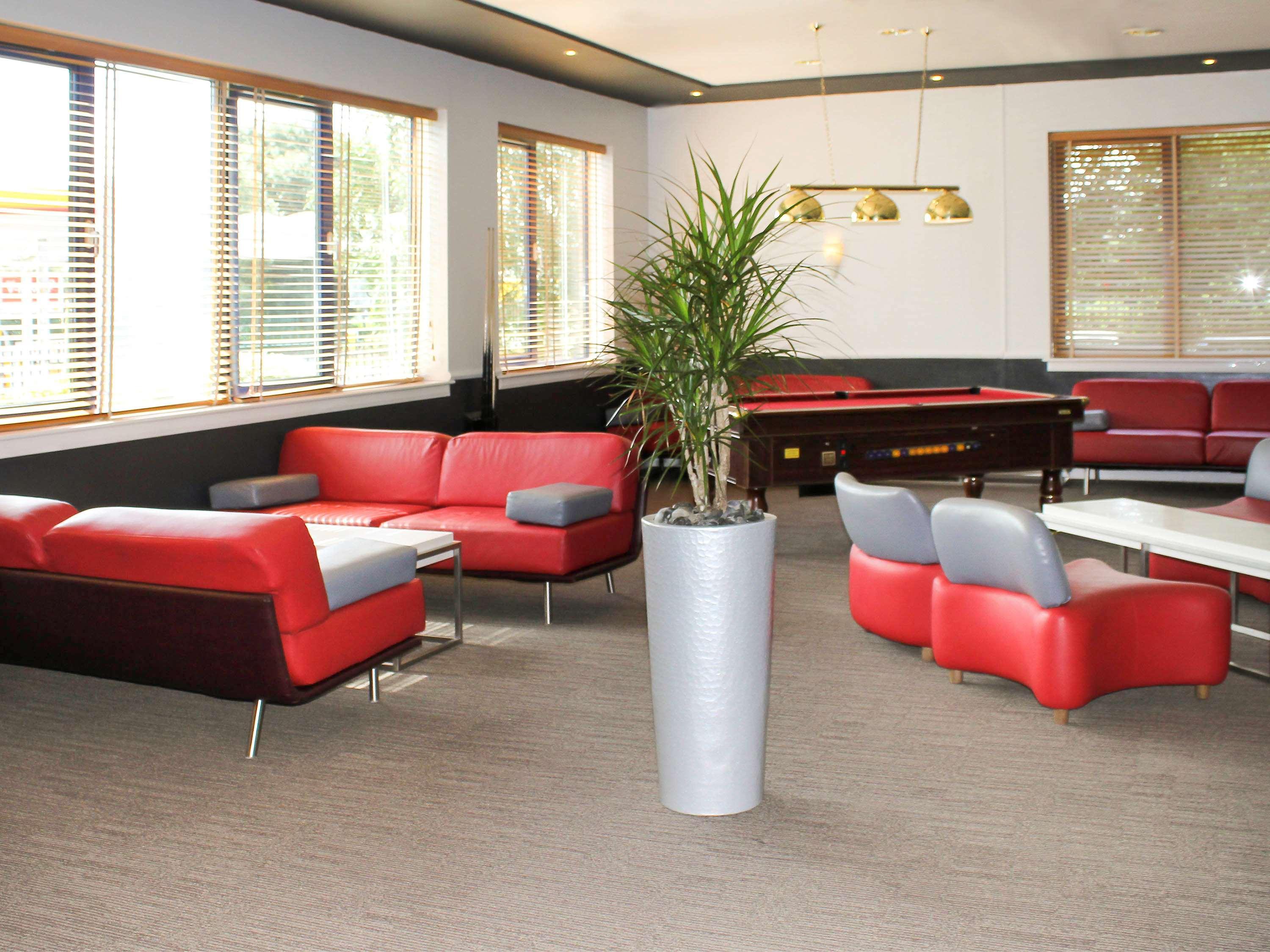 Ibis Cardiff Gate - International Business Park Hotel Екстериор снимка