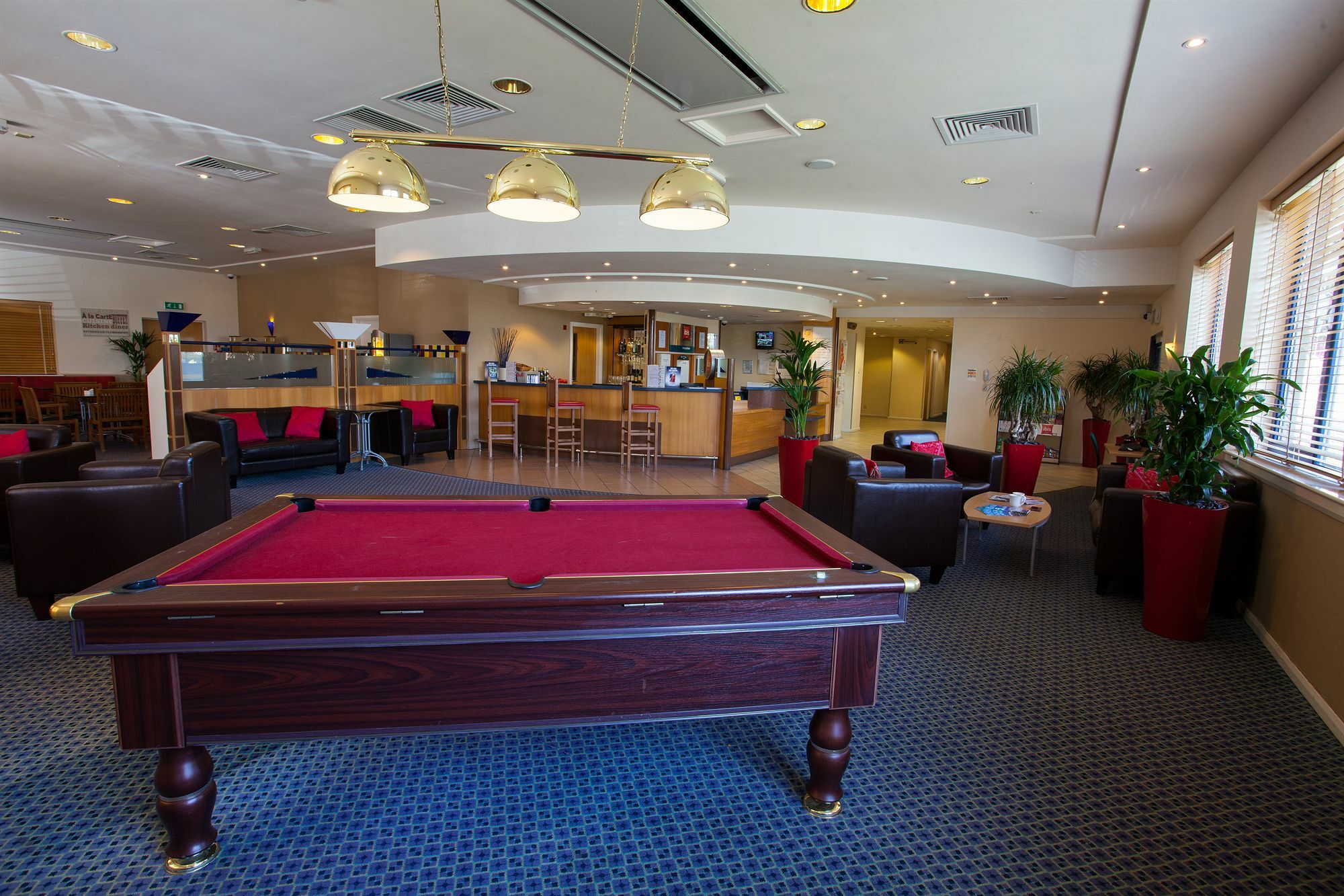 Ibis Cardiff Gate - International Business Park Hotel Екстериор снимка